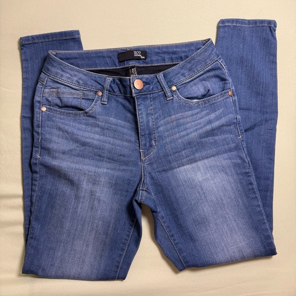 Classic Blue Women's Jeans #38 - Picture 3 of 6